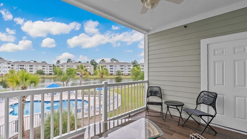 Magnolia Pointe Luster Leaf 4833-202 - Myrtle Beach