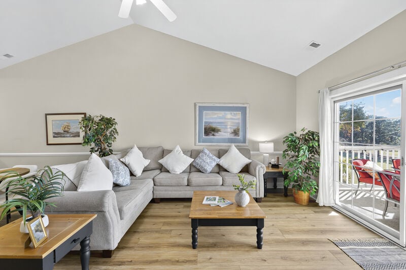 Magnolia Pointe Luster Leaf 4878-402 - Myrtle Beach