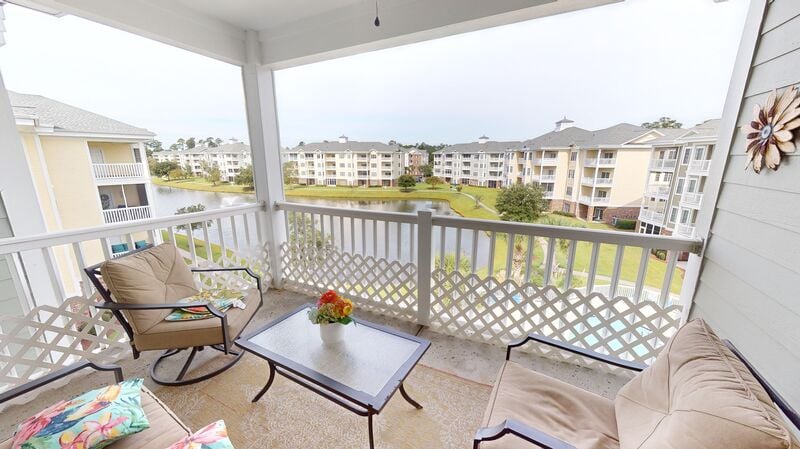 Magnolia Pointe Luster Leaf 4895-402 - Myrtle Beach