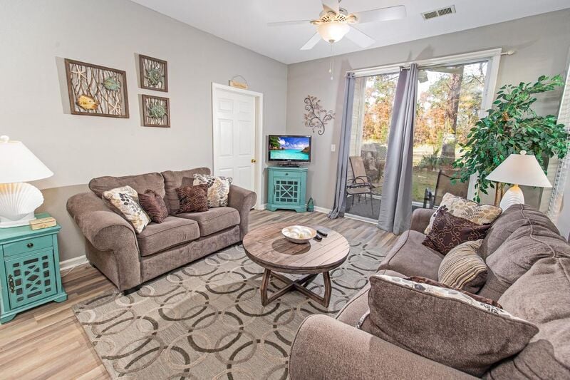 Waterway Village 16I
